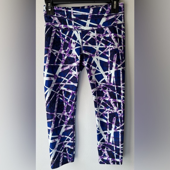 Athleta womens XS white sport bra and purple geometric Capri leggings bundle set - Picture 10 of 16